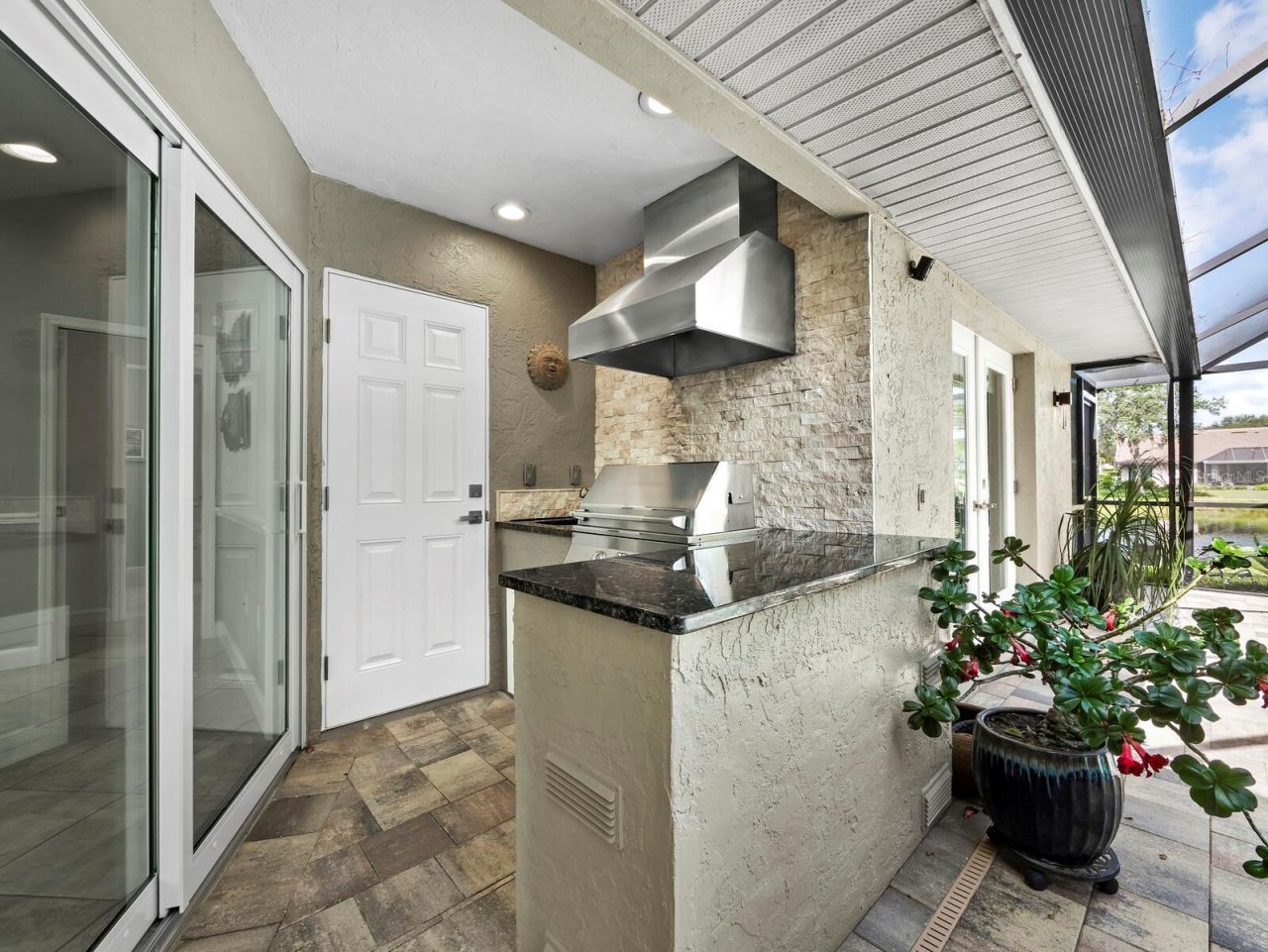 8314 Cypress Hollow Drive, Sarasota, FL 34238 Photo