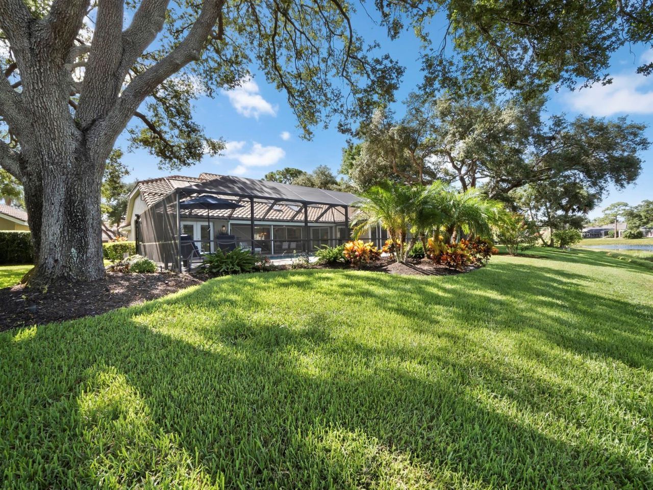 8314 Cypress Hollow Drive, Sarasota, FL 34238 Photo