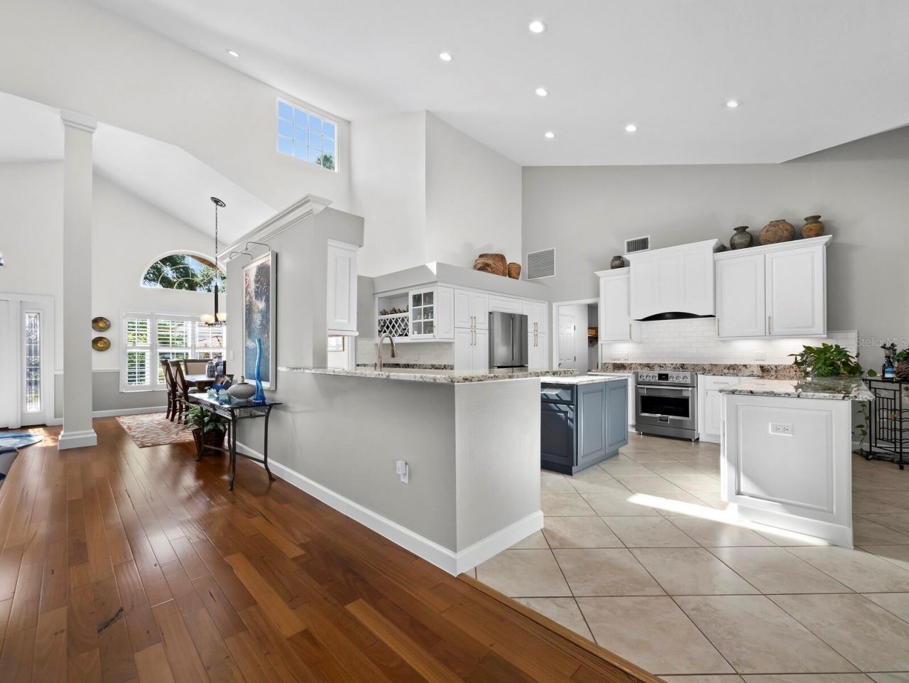 8314 Cypress Hollow Drive, Sarasota, FL 34238 Photo