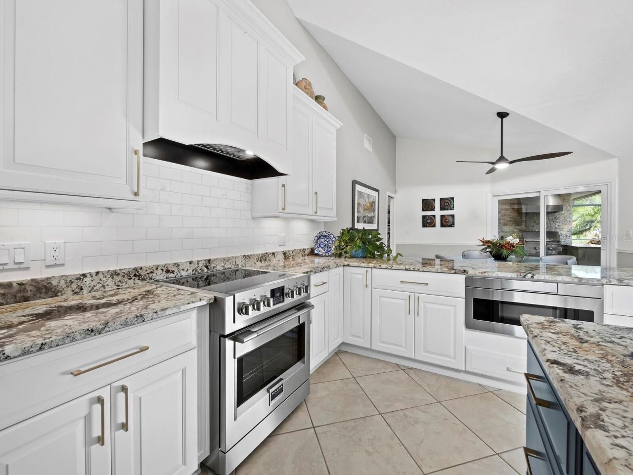 8314 Cypress Hollow Drive, Sarasota, FL 34238 Photo