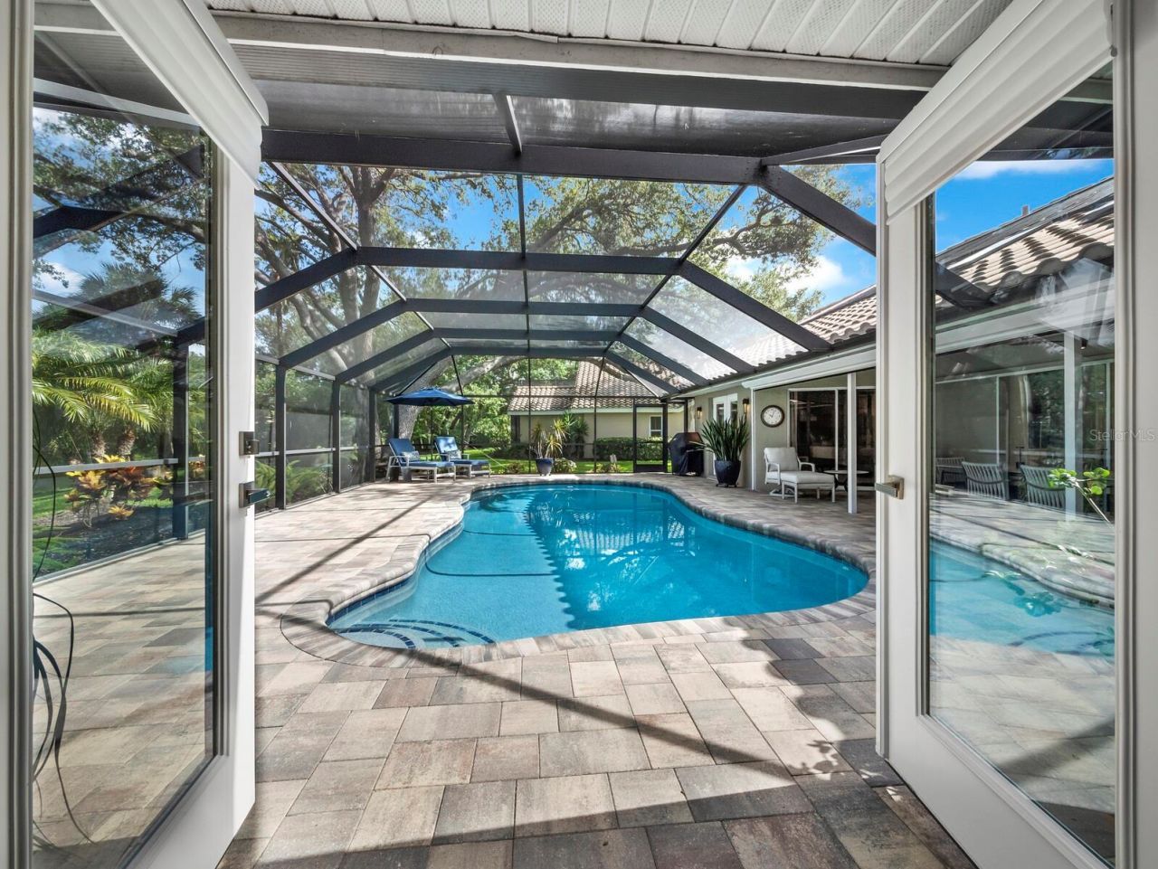 8314 Cypress Hollow Drive, Sarasota, FL 34238 Photo