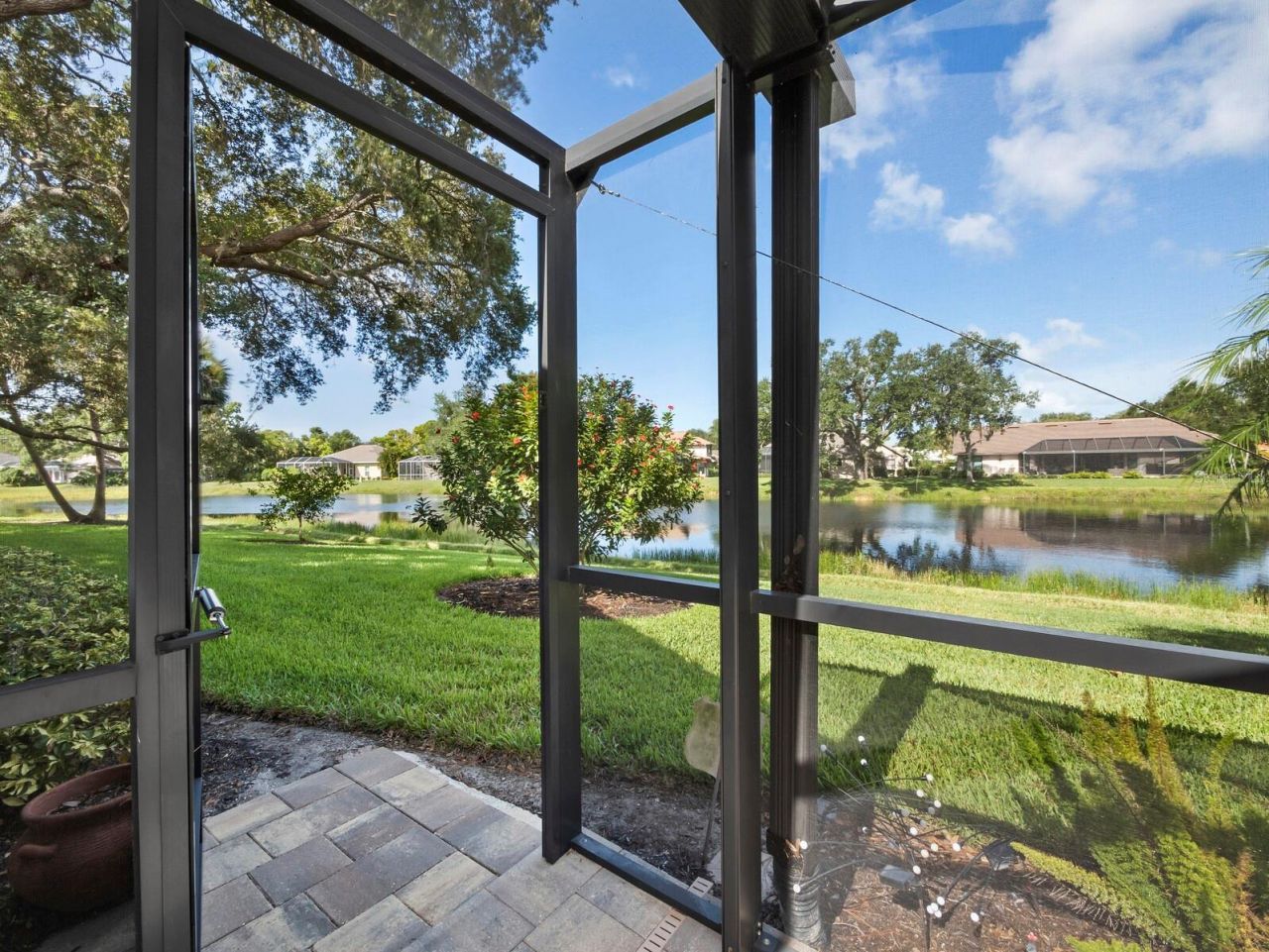 8314 Cypress Hollow Drive, Sarasota, FL 34238 Photo