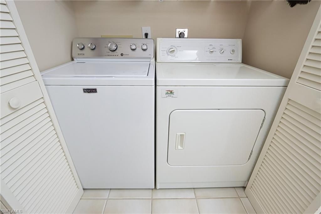 5637 Turtle Bay Dr, Unit II-22, Naples, FL 34108 Photo