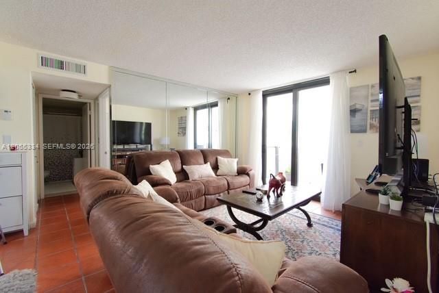 1621 Collins Ave, Unit 205, Miami Beach, FL 33139 Photo