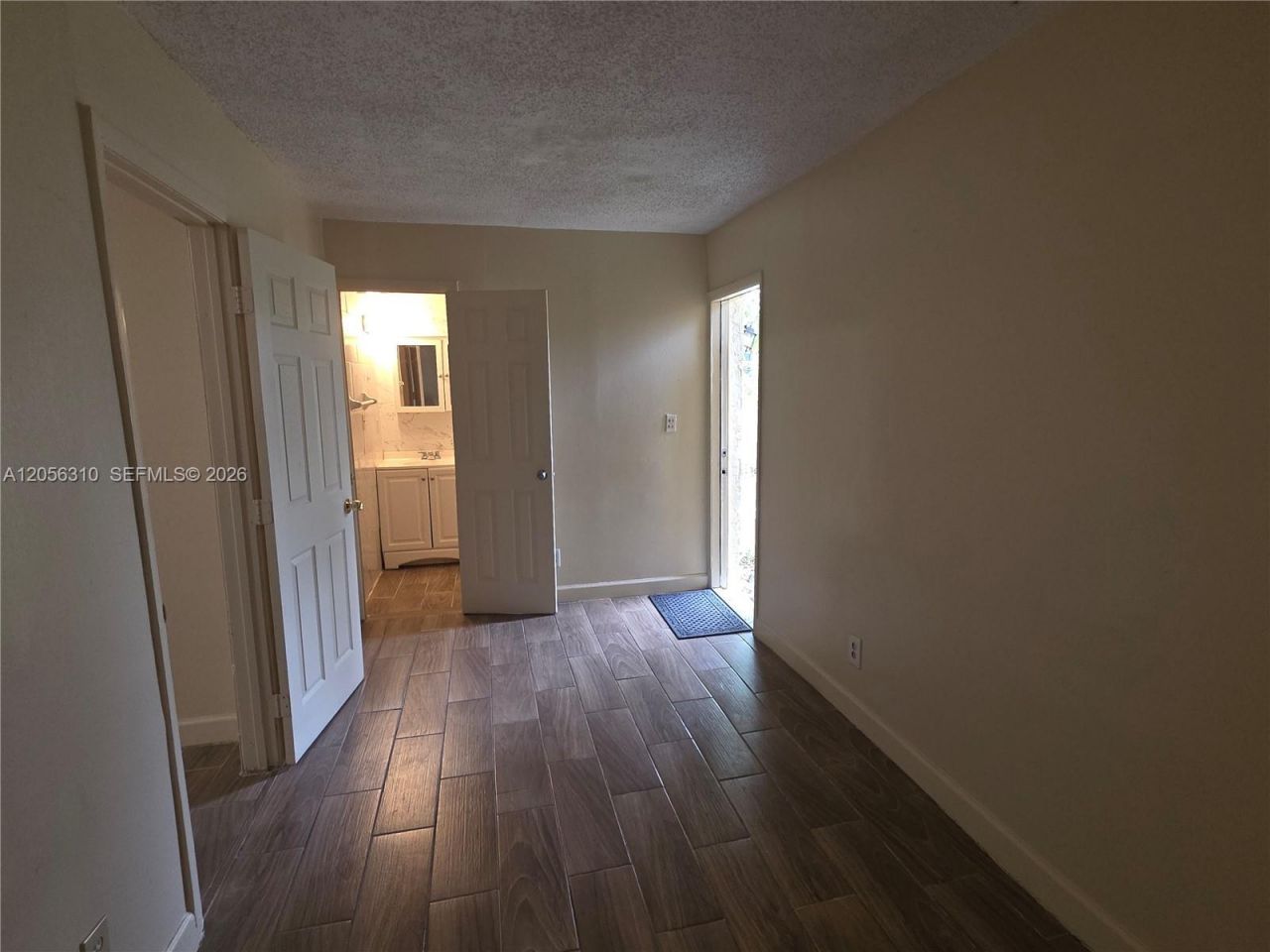 2930 NW 8th St, Fort Lauderdale, FL 33311 Photo