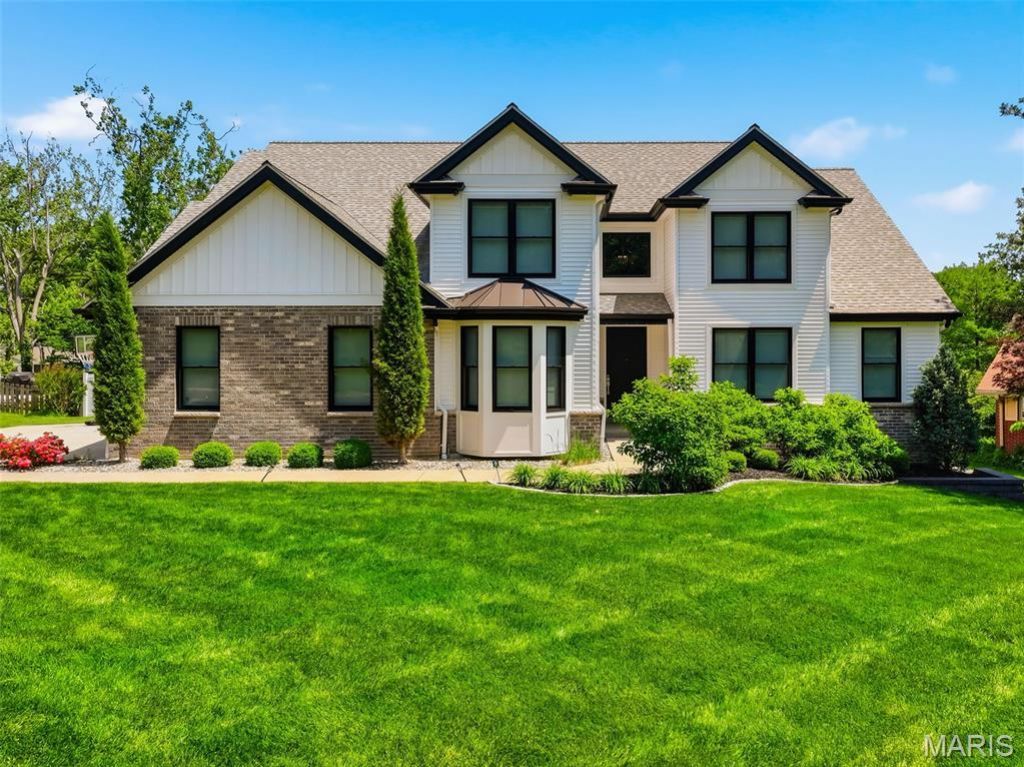 26 Forsythia Lane, Olivette, MO 63132 Main Photo