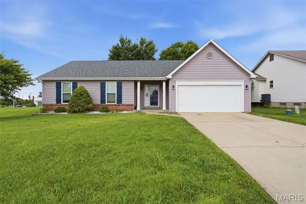 2021 Twin Fawns Court , Saint Peters, MO 63376 Main Photo