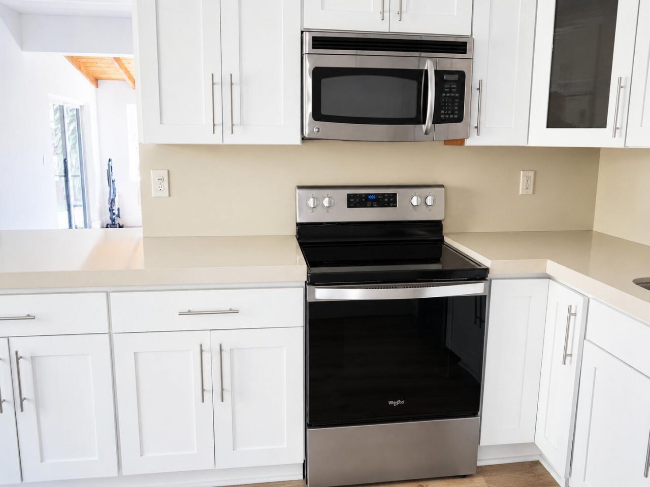 819 NE 2nd Court, Hallandale Beach, FL 33009 Photo