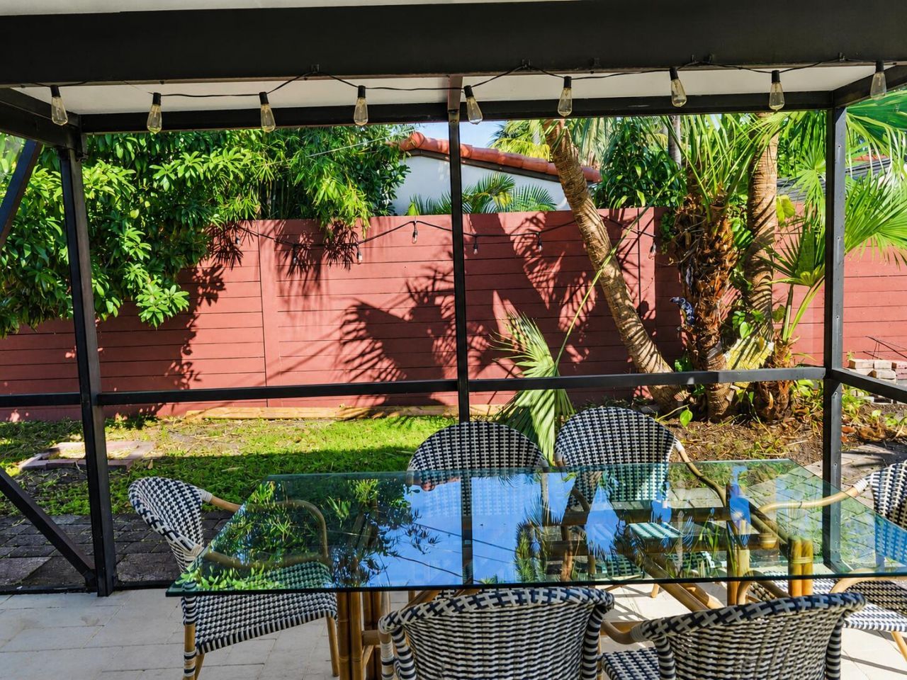 819 NE 2nd Court, Hallandale Beach, FL 33009 Photo