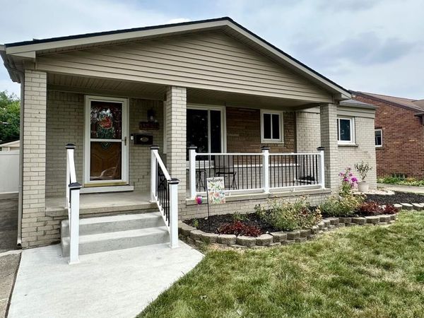 15111 Cameron Street, Southgate, MI 48195
