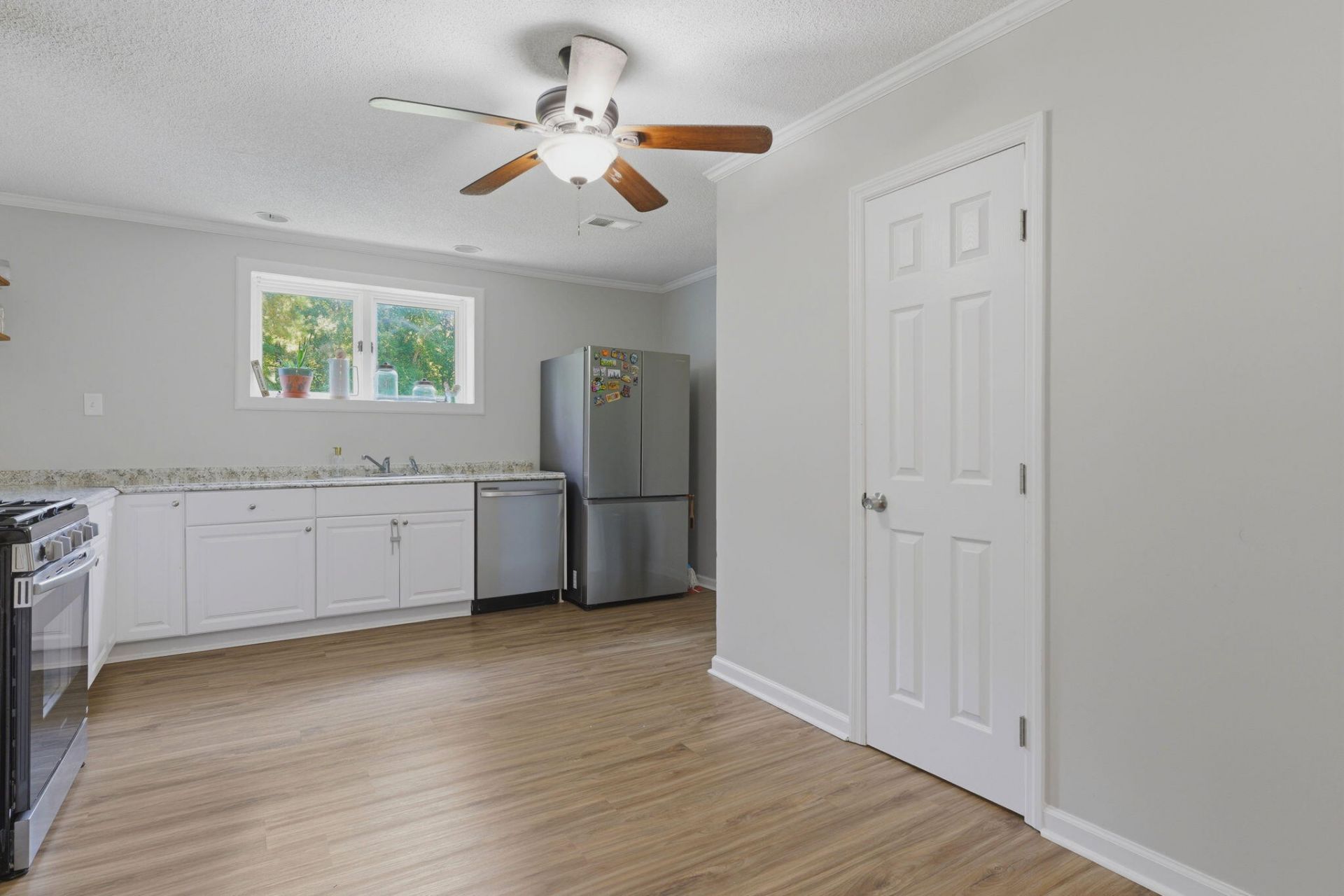 303 Woodbridge Road Photo 14