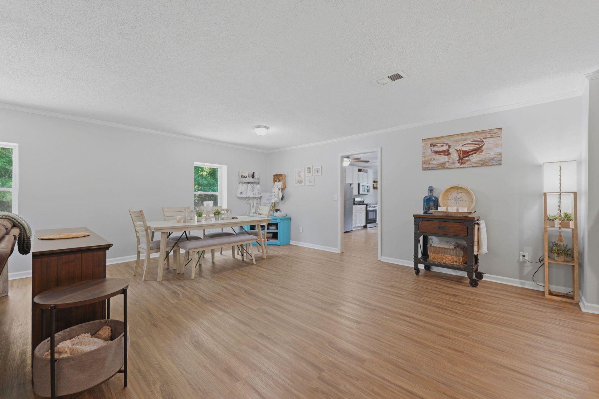 303 Woodbridge Road Photo 16