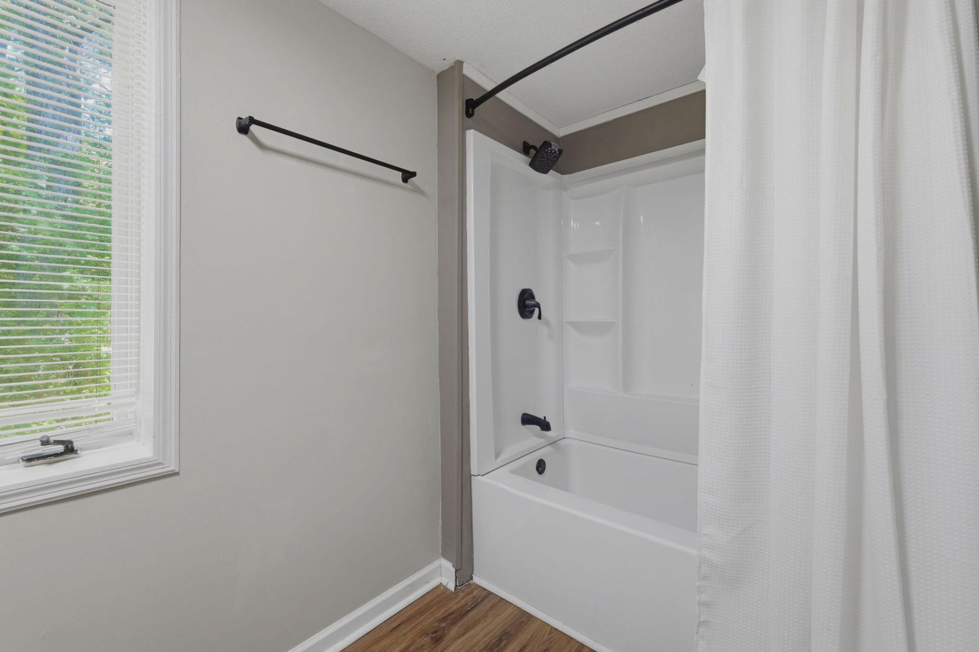 303 Woodbridge Road Photo 28