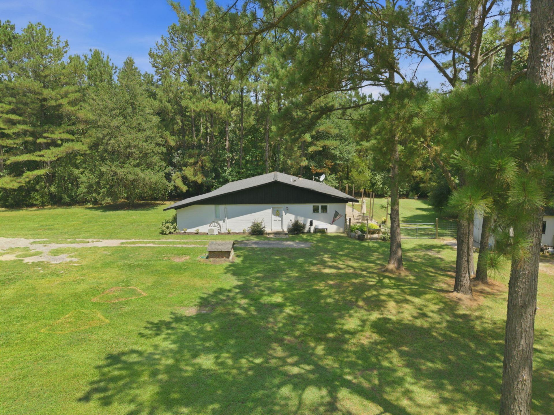 303 Woodbridge Road Photo 37