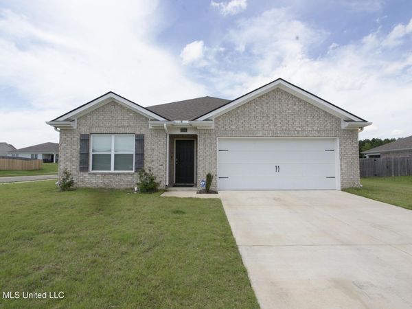 5318 Alpine Drive, Horn Lake, MS 38637