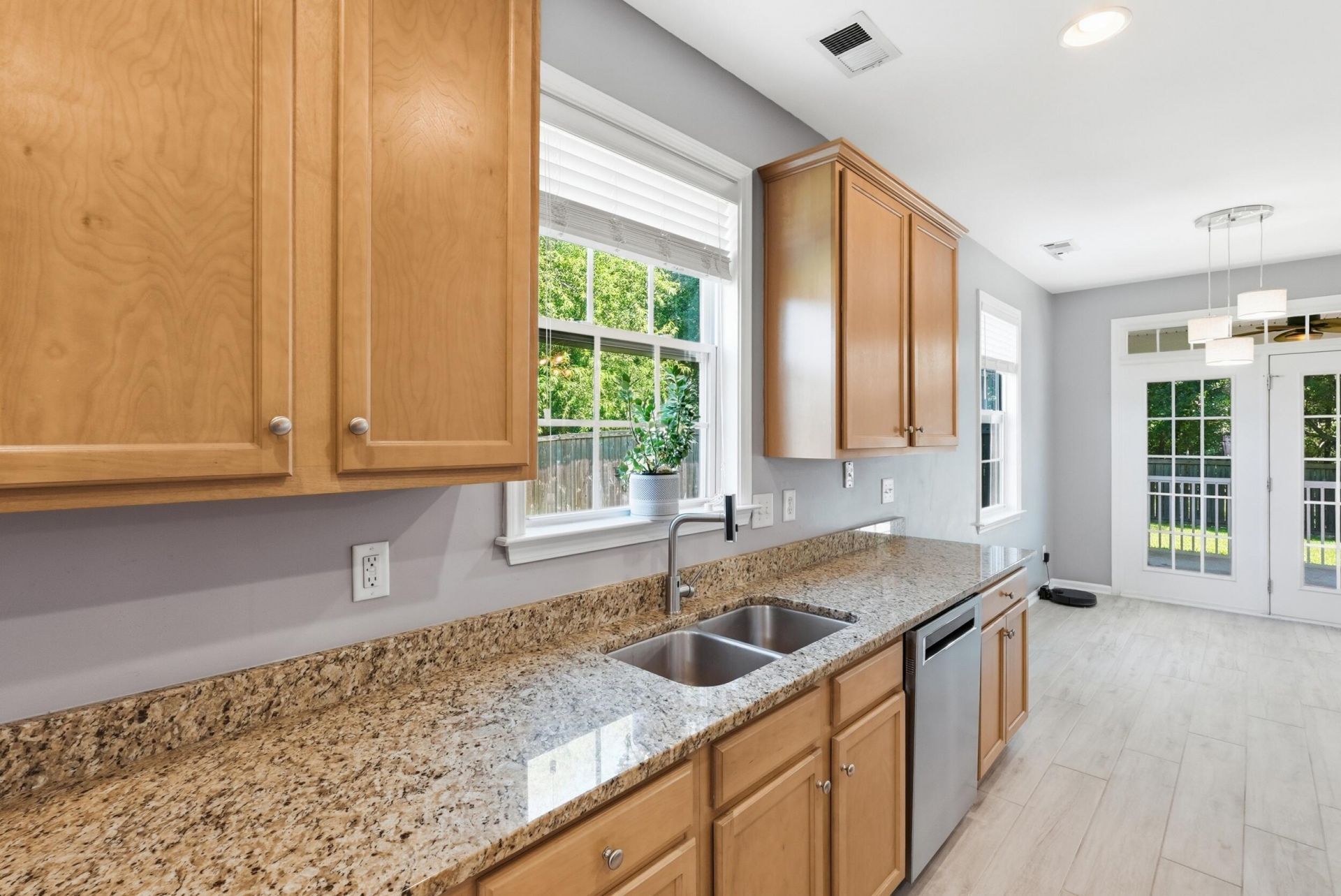 502 Fellers Court Photo 12