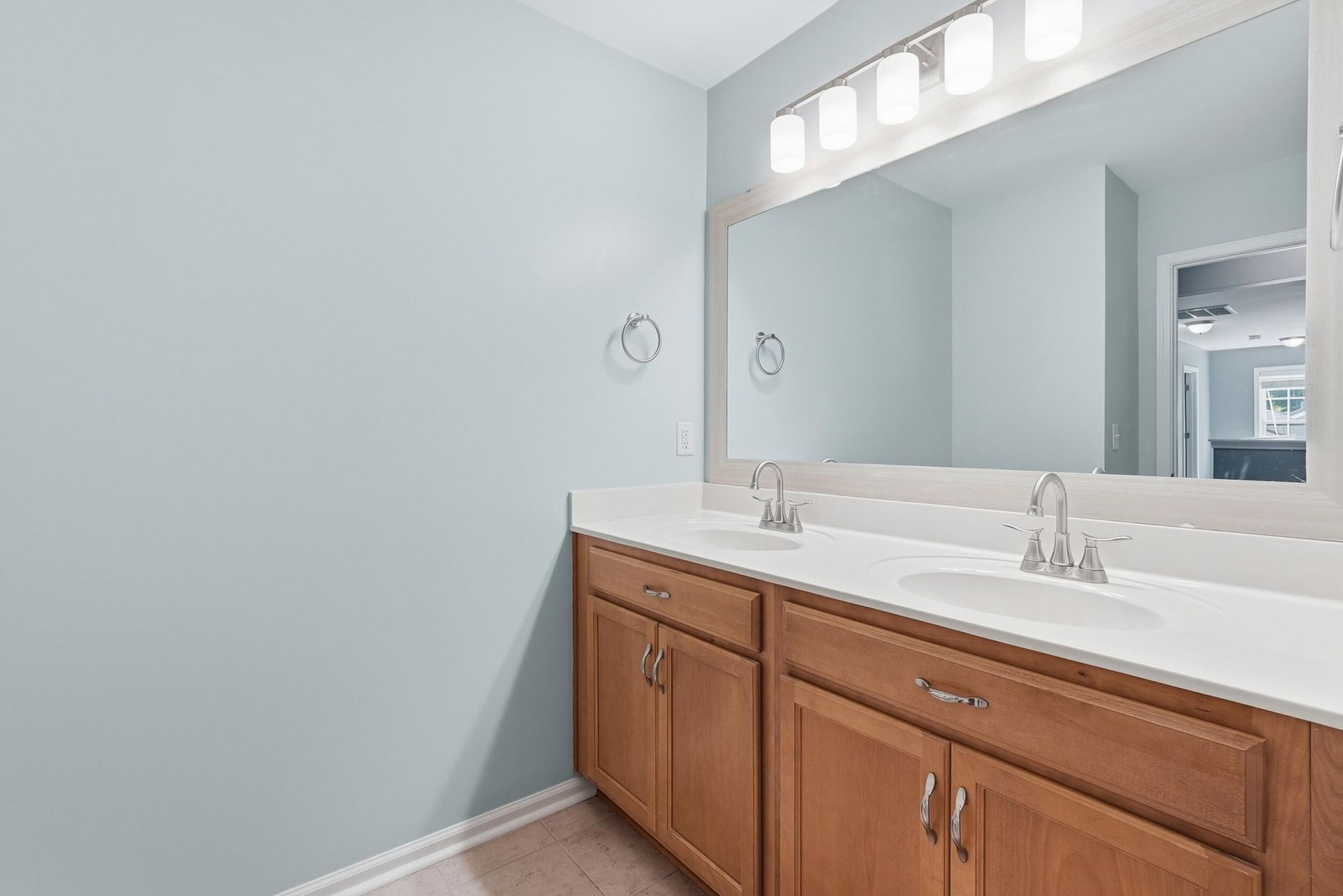 502 Fellers Court Photo 27