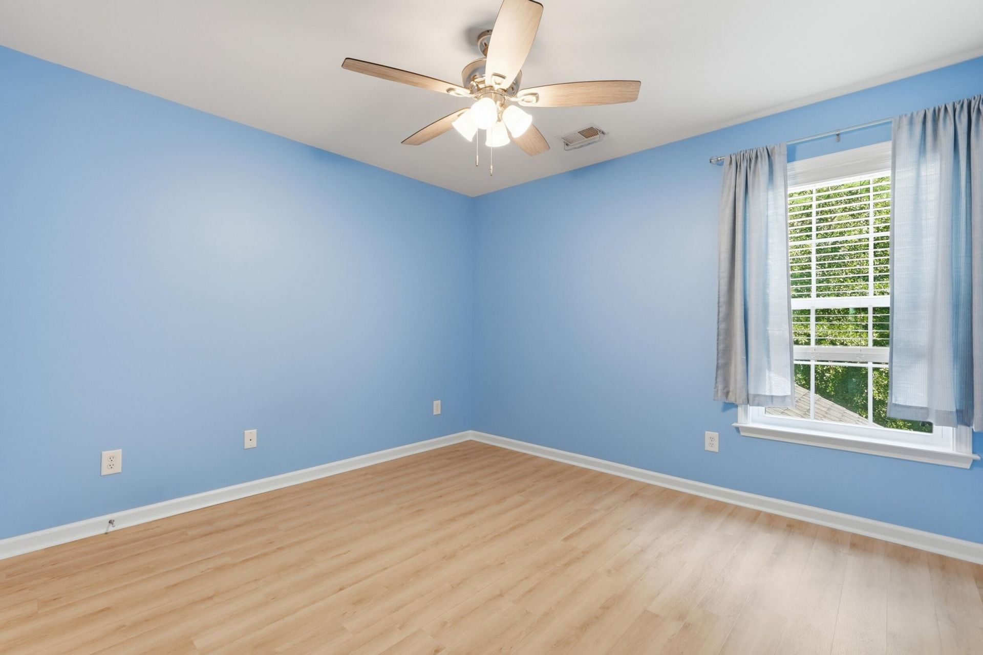 502 Fellers Court Photo 29