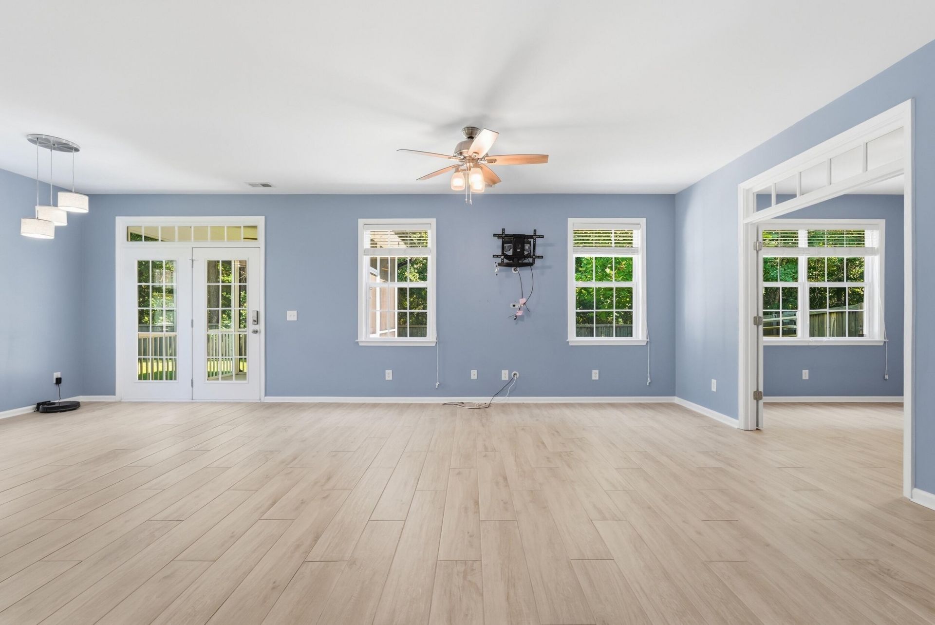 502 Fellers Court Photo 6