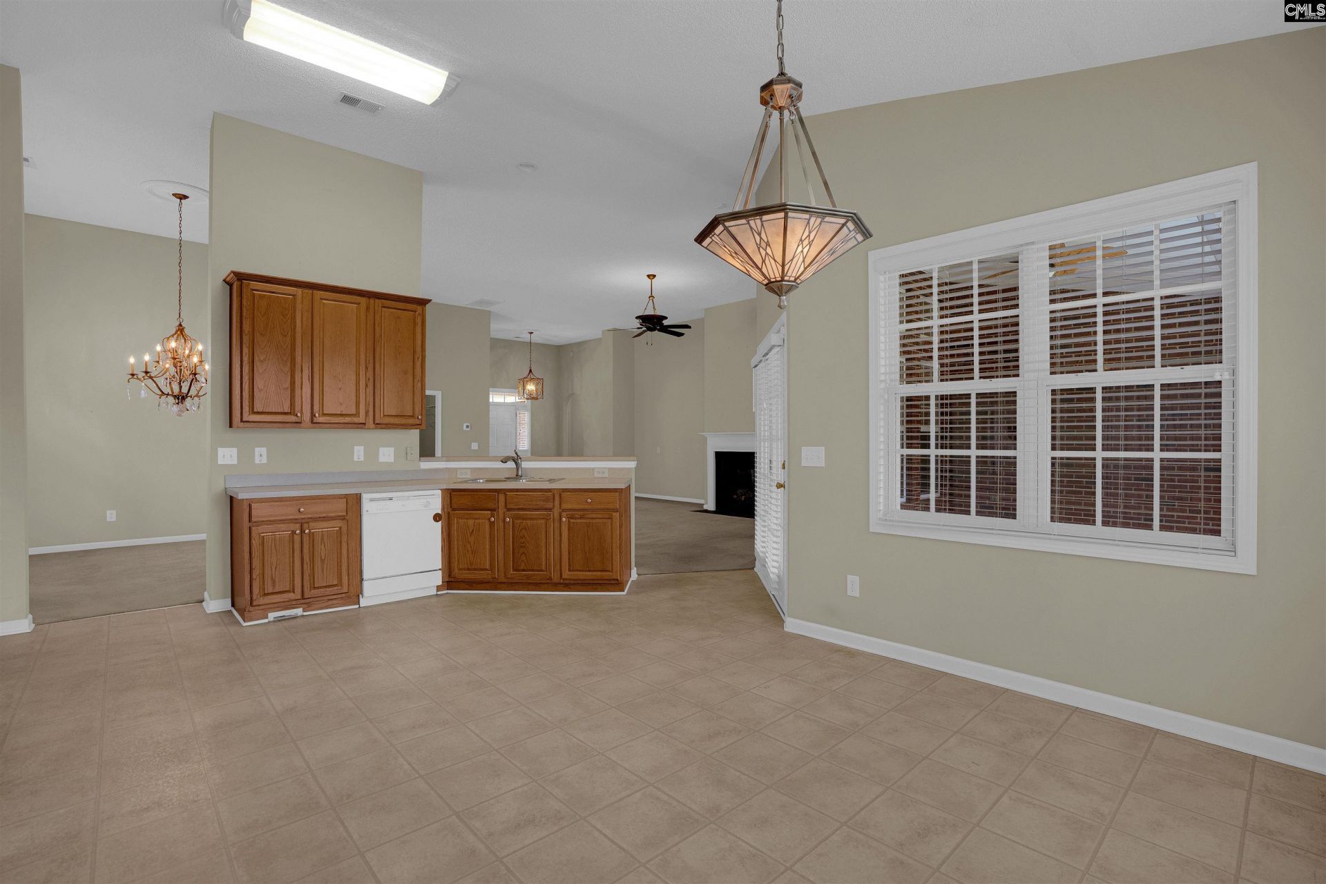 425 Keowee Drive  Photo 11
