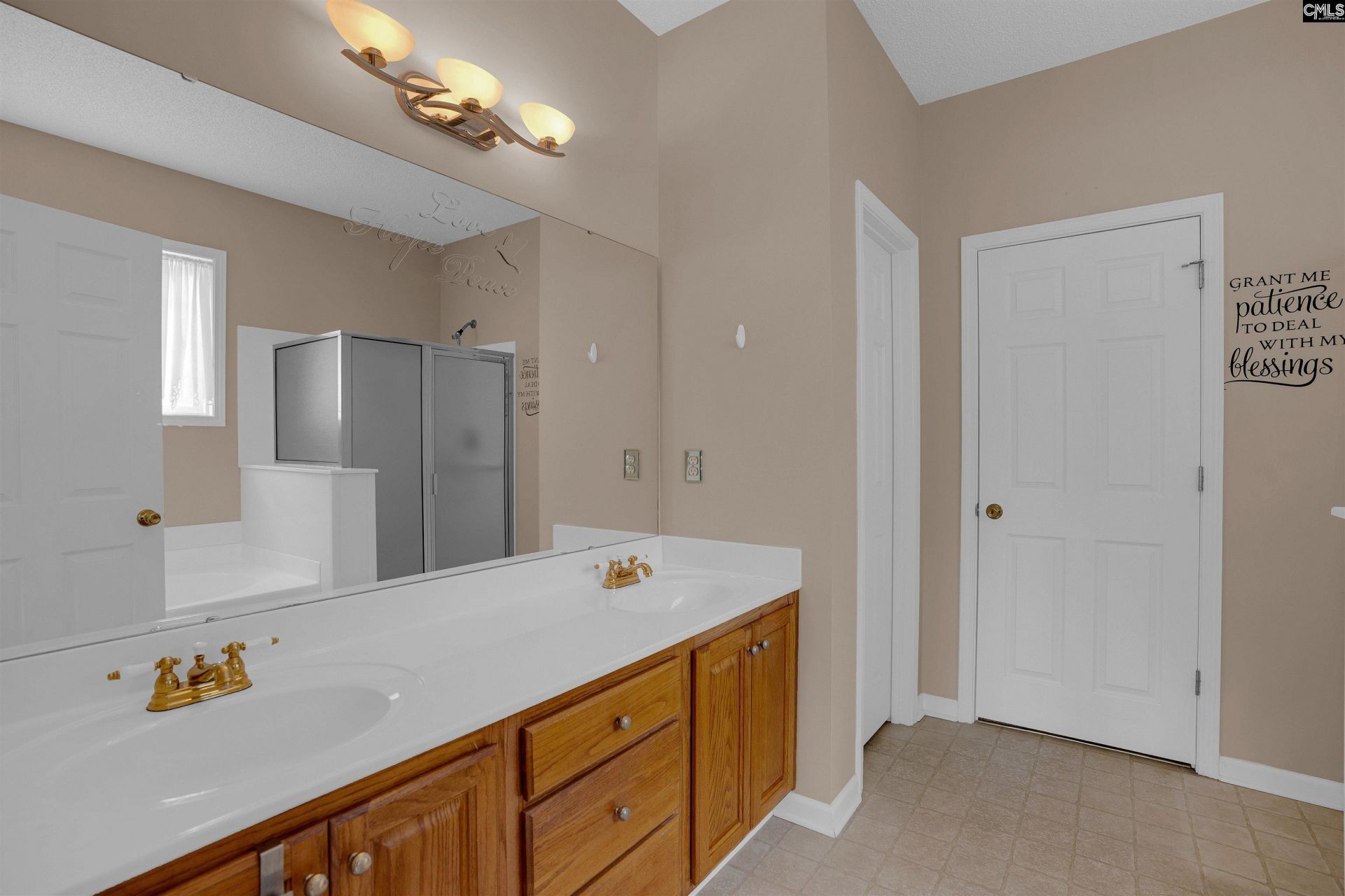 425 Keowee Drive  Photo 14