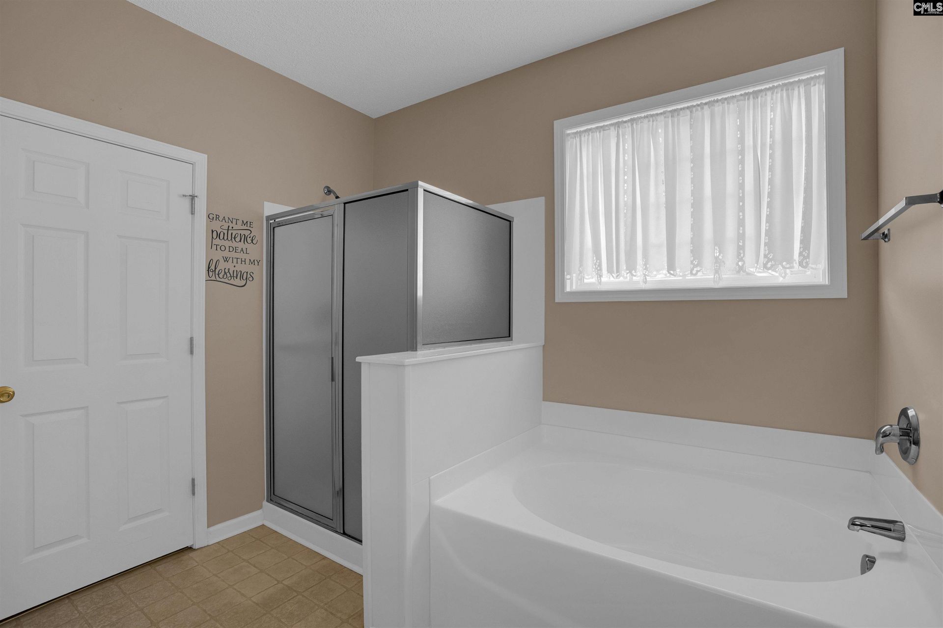 425 Keowee Drive  Photo 15