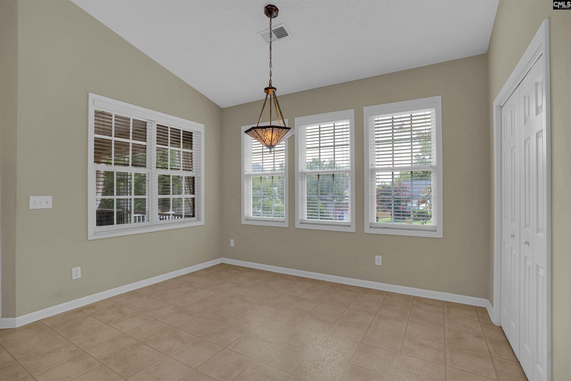 425 Keowee Drive  Photo 9