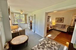 822 Poinsettia Street  photo 4