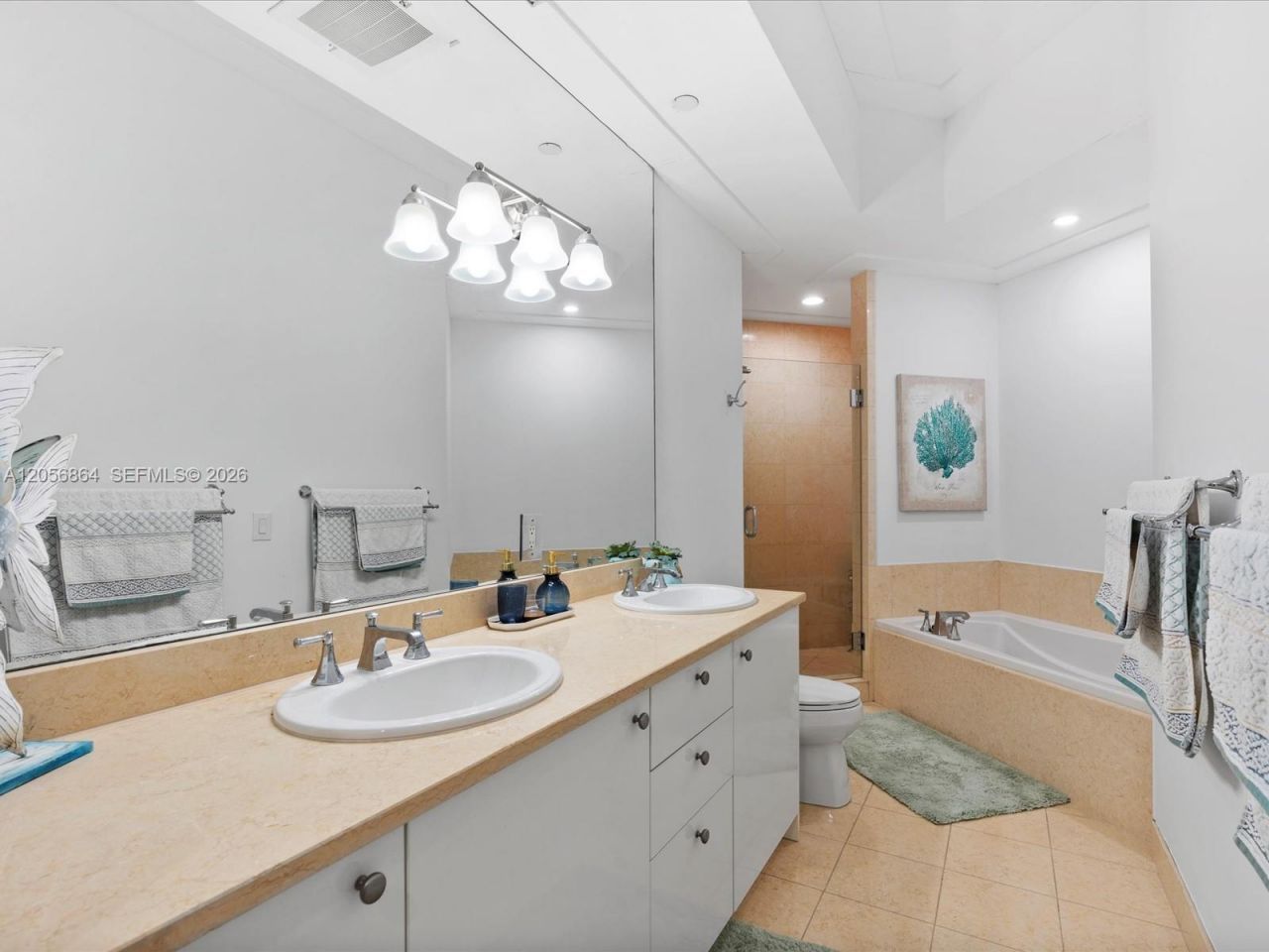 20000 E Country Club Dr , Unit 416, Aventura, FL 33180 Photo