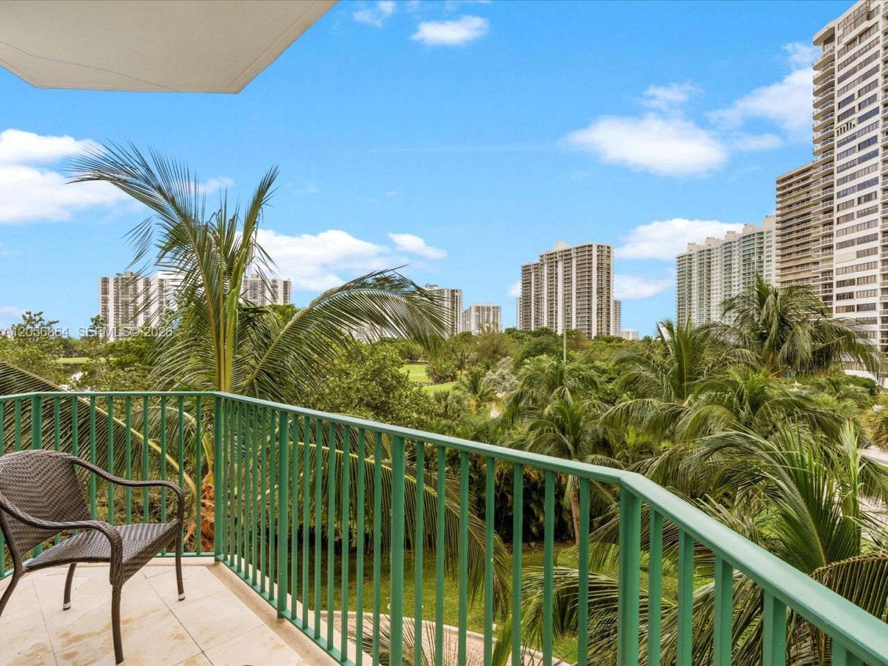 20000 E Country Club Dr , Unit 416, Aventura, FL 33180 Photo