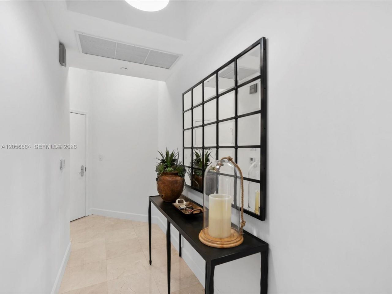 20000 E Country Club Dr , Unit 416, Aventura, FL 33180 Photo