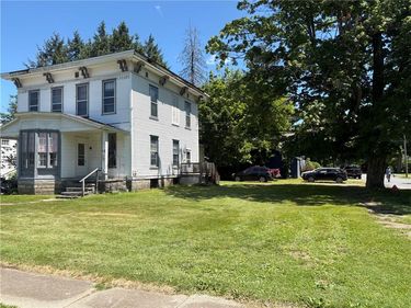 11 Bridge Street , Unadilla, NY 13849
