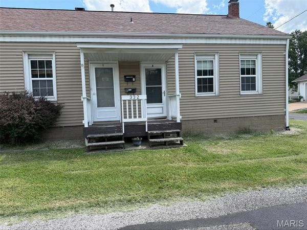 332 Saint Paul Street, Columbia, IL 62236
