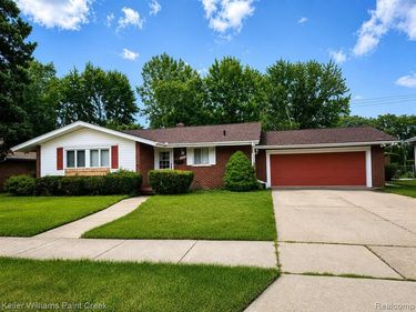 22914 Beaconsfield Avenue , Eastpointe, MI 48021