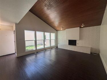 603 Westview Avenue, Fort Worth, TX 76107