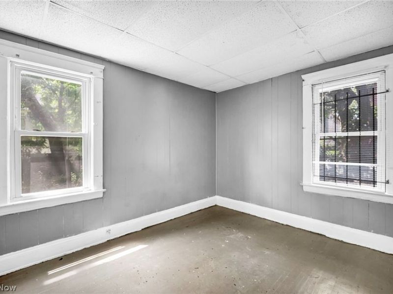9301 Pierpont Avenue , Cleveland, OH 44108 Photo 11