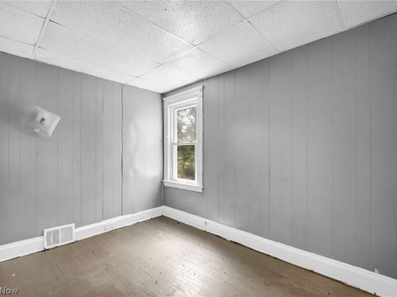 9301 Pierpont Avenue , Cleveland, OH 44108 Photo 14