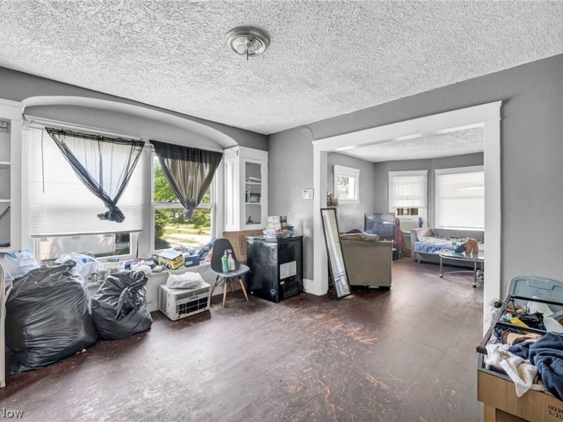 9301 Pierpont Avenue , Cleveland, OH 44108 Photo 17