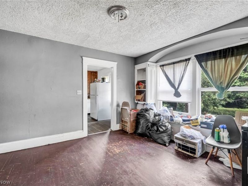 9301 Pierpont Avenue , Cleveland, OH 44108 Photo 18