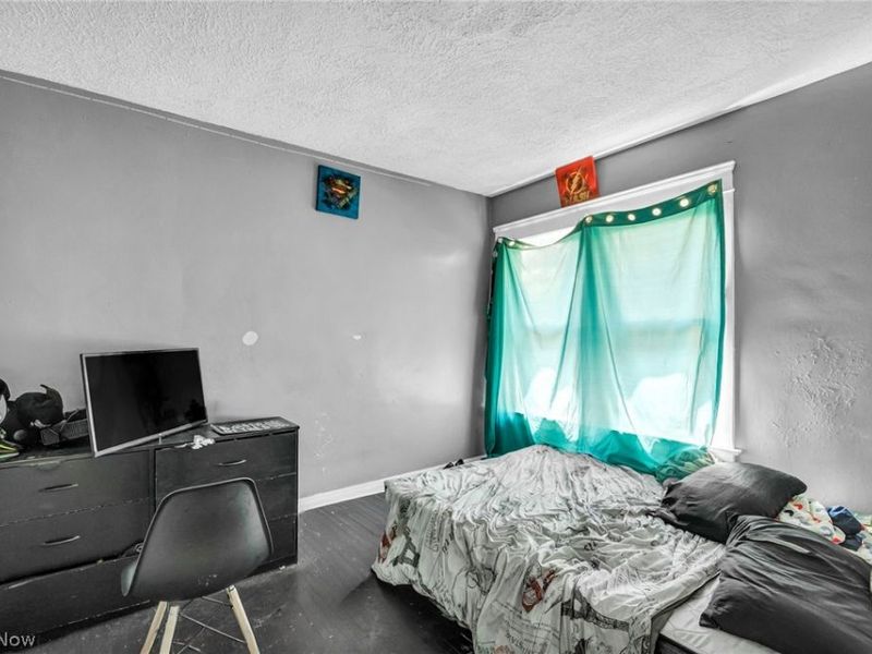 9301 Pierpont Avenue , Cleveland, OH 44108 Photo 21