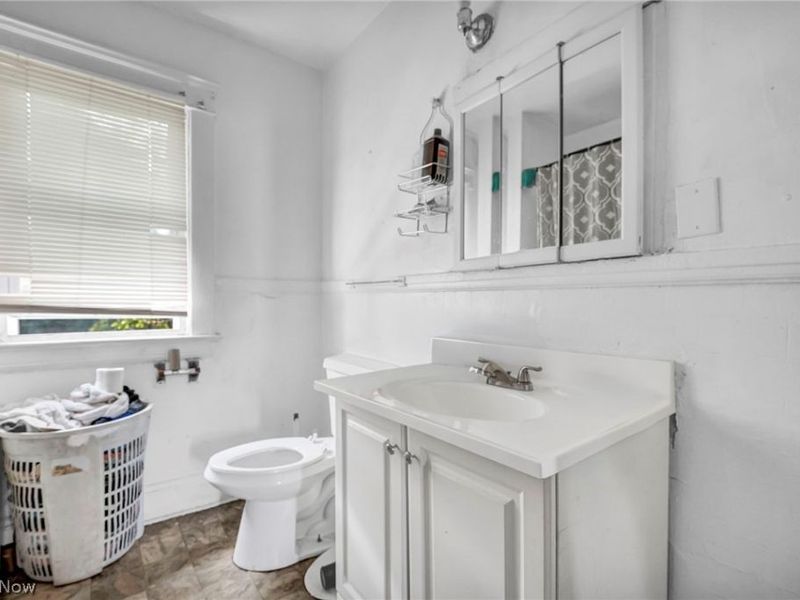 9301 Pierpont Avenue , Cleveland, OH 44108 Photo 24