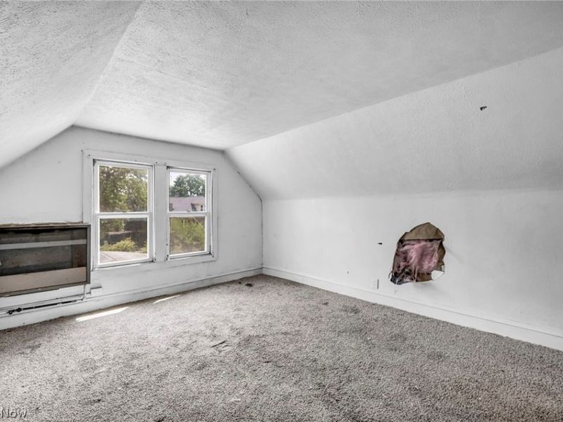 9301 Pierpont Avenue , Cleveland, OH 44108 Photo 36