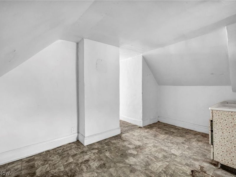 9301 Pierpont Avenue , Cleveland, OH 44108 Photo 42