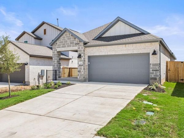 216 High Valley Drive, Liberty Hill, TX 78642