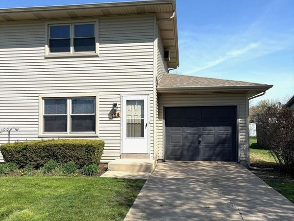 724 Oakton Road , Montgomery, IL 60538