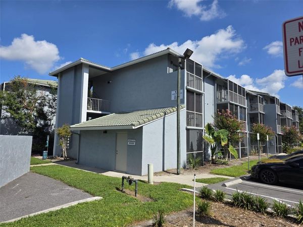 139 OYSTER BAY CIRCLE , Unit 220, ALTAMONTE SPRINGS, FL 32701