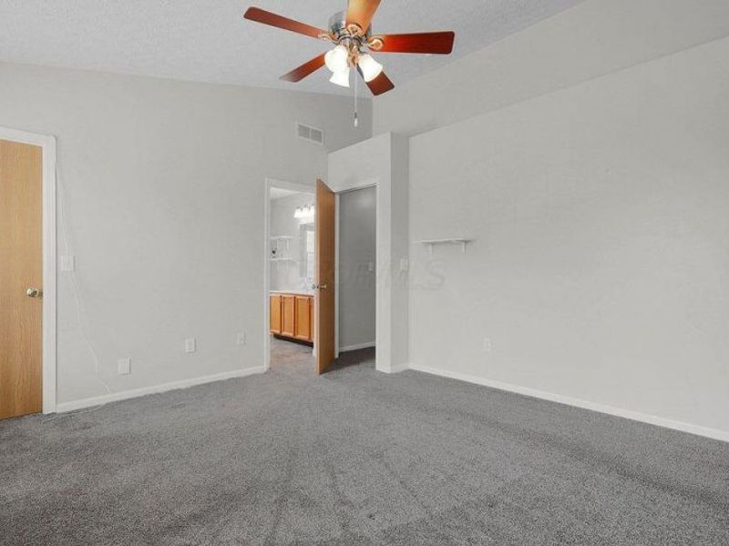 299 Iris Trail Drive , Galloway, OH 43119 Photo 15