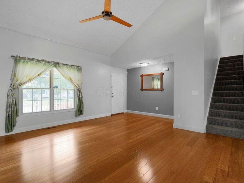 299 Iris Trail Drive , Galloway, OH 43119 Photo 4