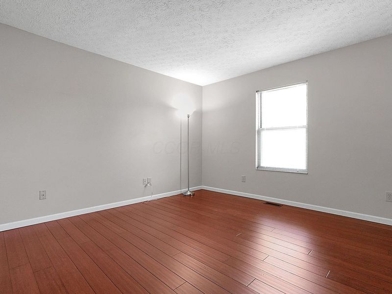 7961 Pinehill Road , Lewis Center, OH 43035 Photo 28