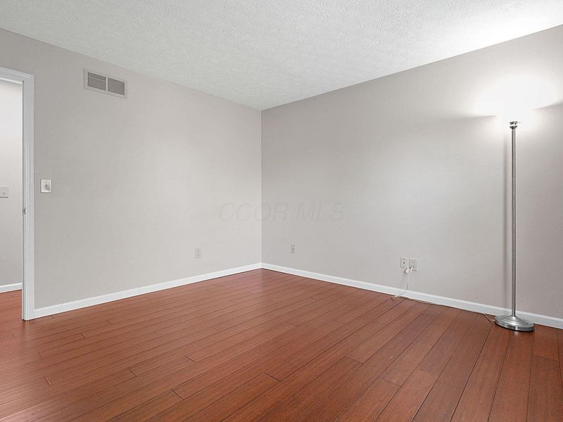 7961 Pinehill Road , Lewis Center, OH 43035 Photo 30